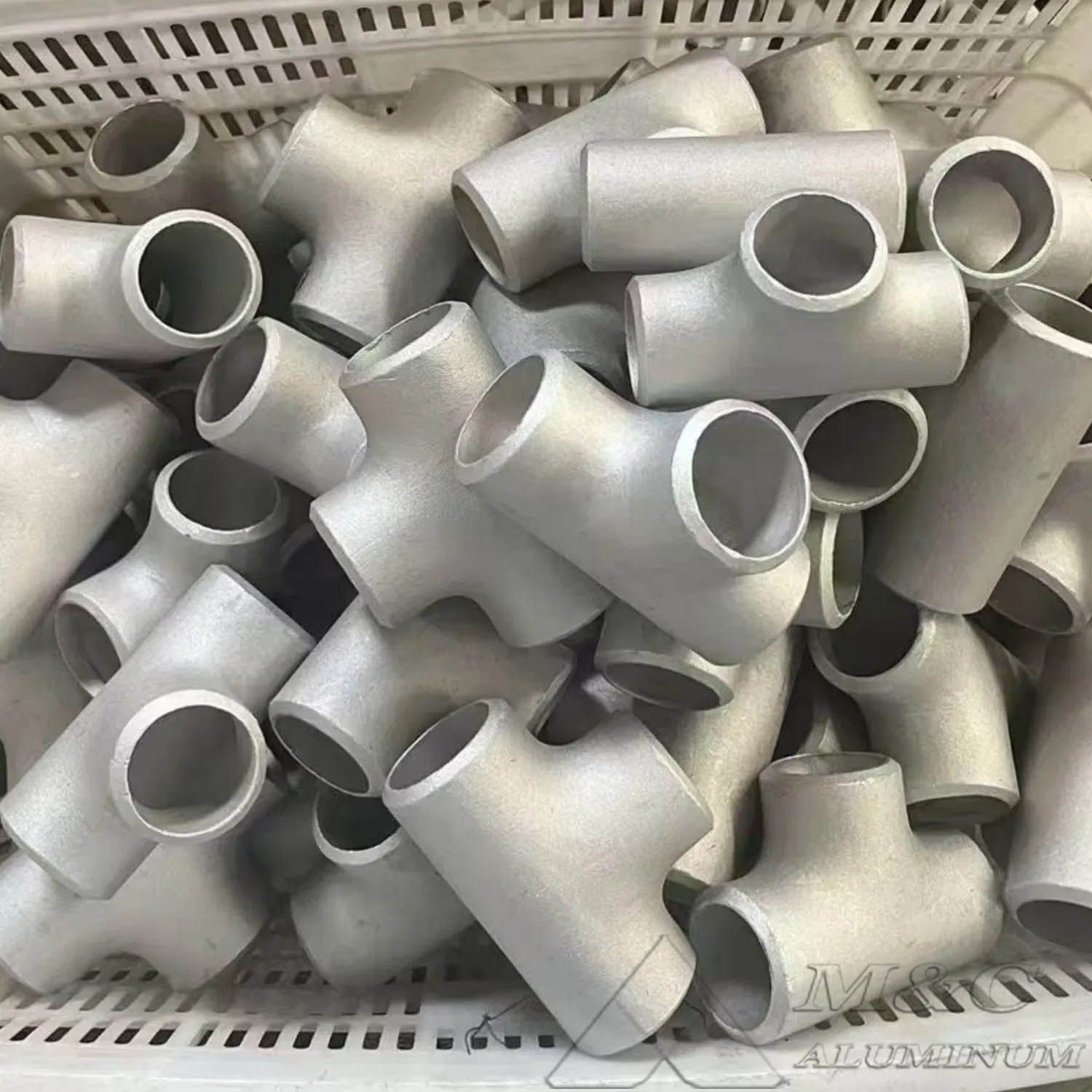 6061-5083-6063-Aluminum-Tees.jpg