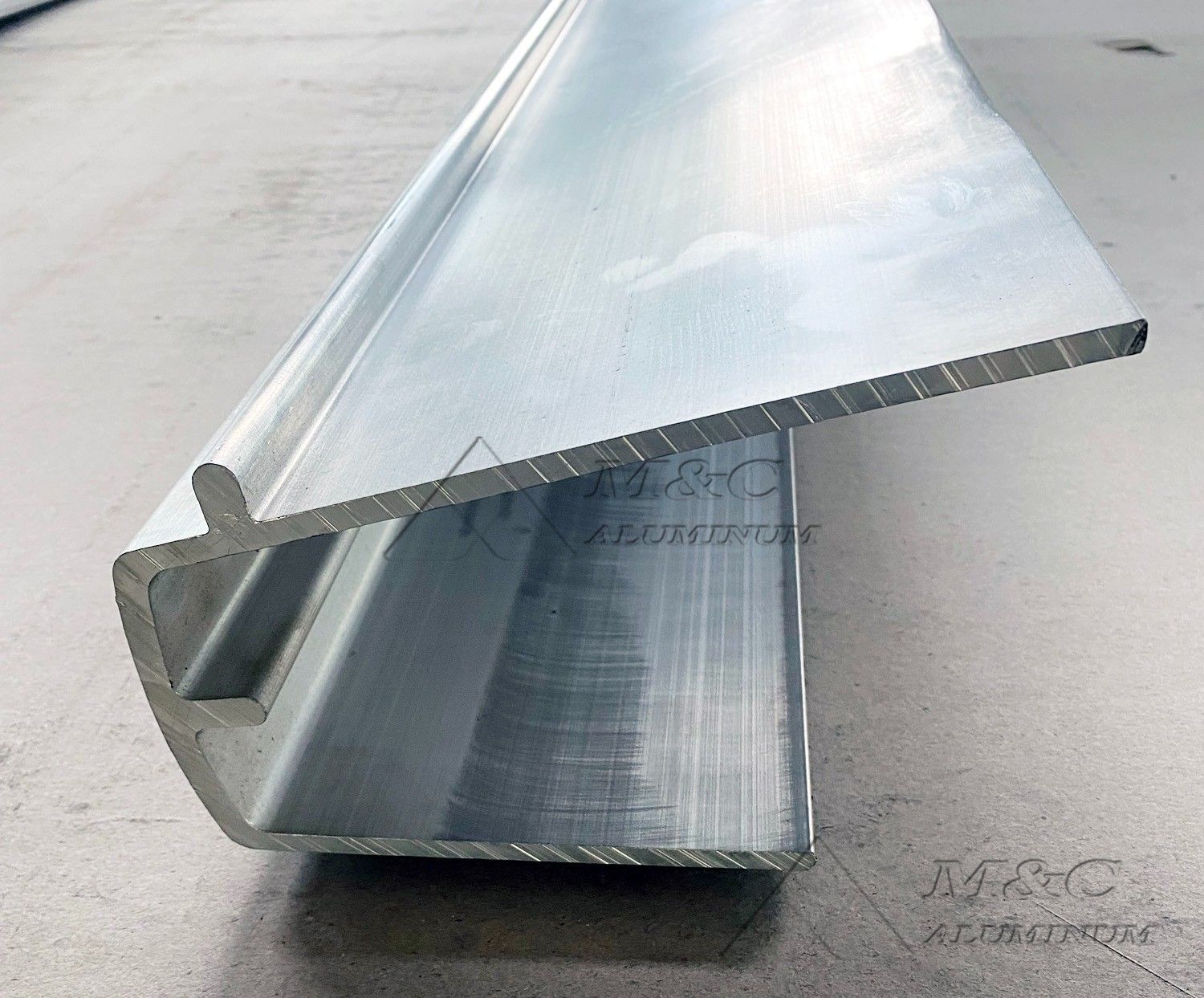 1752825097240475.jpg aluminum-fender.jpg