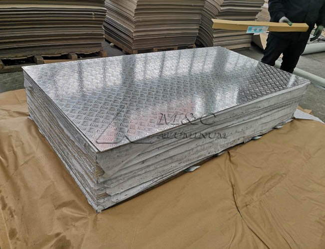 5052 Five-Bar Aluminum Tread Plate for Marine Decks